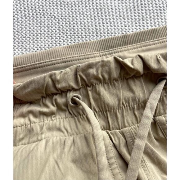 Lululemon Beyond the Studio 7/8 Jogger - Picture 8 of 8